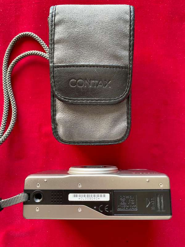 Contax TVS Digital Camera T*, Carl Zeiss lens, second hand, in very good condition, Titanium Body