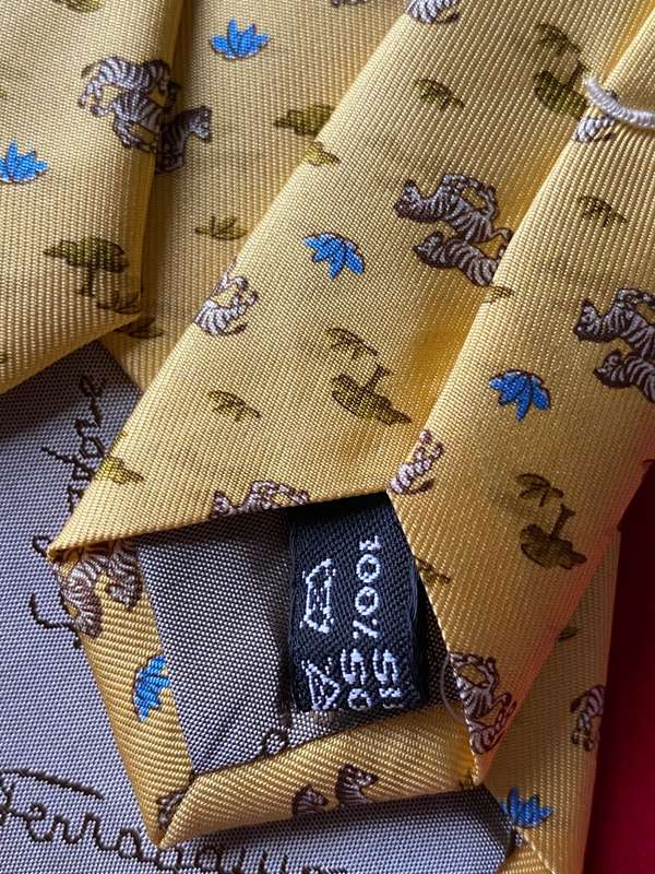 Salvatore Ferragamo Tie, yellow ,zebra, orchidea, new, collectors item, rare, vintage, made in Italy