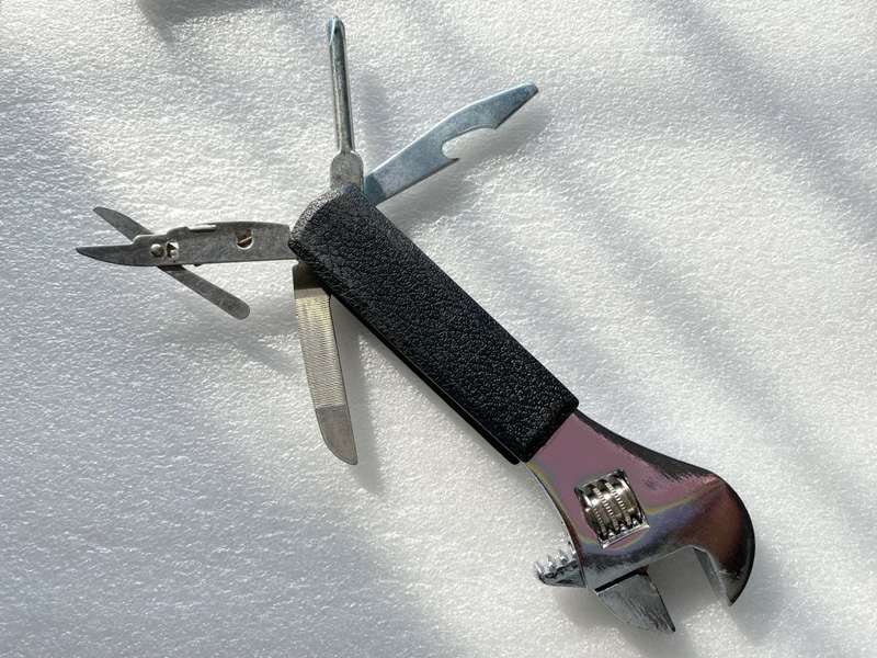 Pocket Multi Tool black stainless steel