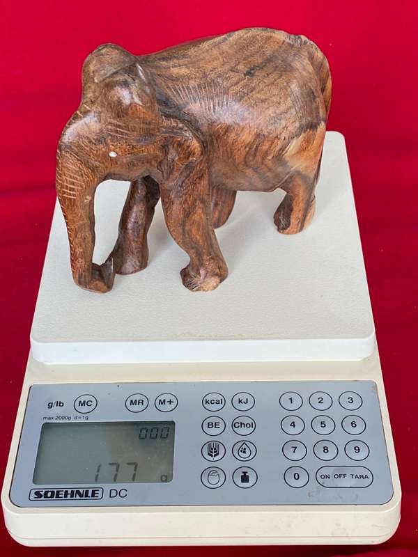 Wooden handcraved Elephant (from Kenia) , from the  90s, size 12cmx10cm, 177g,african animal (LOT 1)