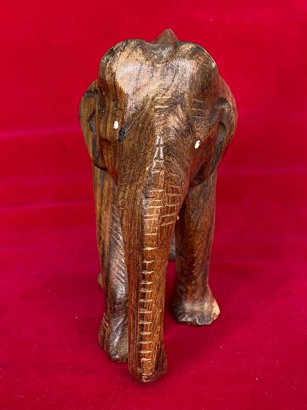 Wooden handcraved Elephant (from Kenia) , from the  90s, size 12cmx10cm, 177g,african animal (LOT 1)