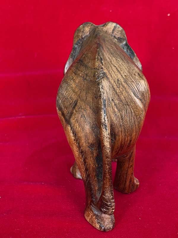 Wooden handcraved Elephant (from Kenia) , from the  90s, size 12cmx10cm, 177g,african animal (LOT 1)