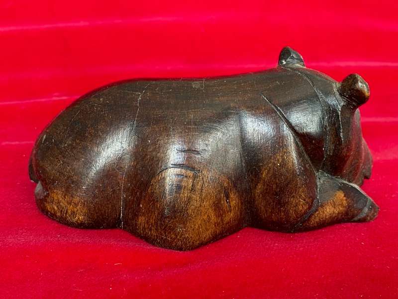 Wooden handcraved Hippo brown, from the  90s, size 12cm x 5cm, 163g, african animal (LOT 3)