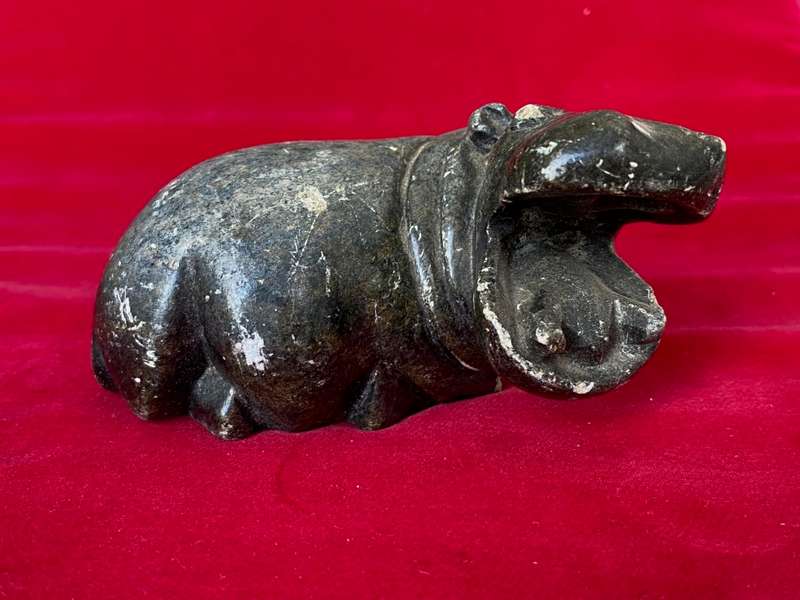 SoapStone handcraved Hippo grey, from the  90s, size 10cm x 6cm, 474g, african animal