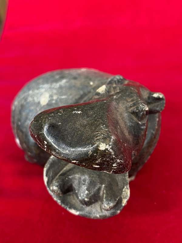 SoapStone handcraved Hippo grey, from the  90s, size 10cm x 6cm, 474g, african animal