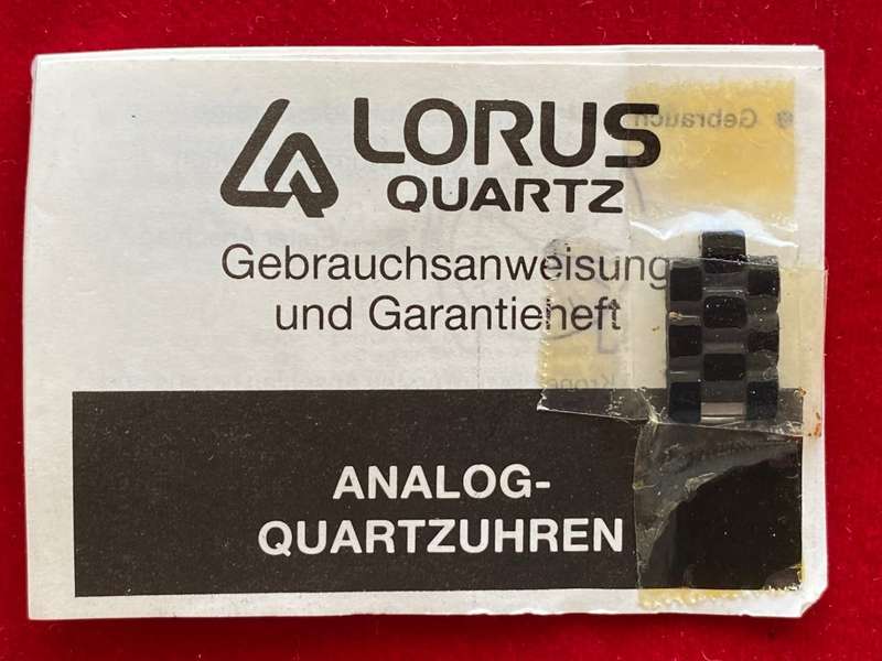 LORUS QUARTZ WATCH V247-0290 vintage from the 70s