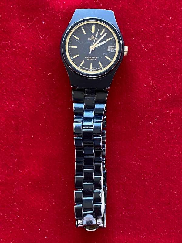 LORUS QUARTZ WATCH V247-0290 vintage from the 70s