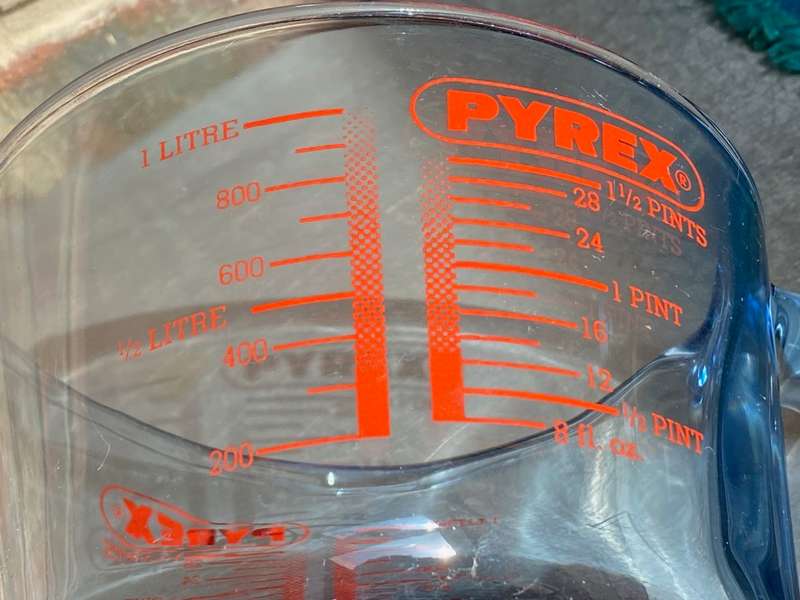 Pyrex - Measuring Jug - 1 Litre , item is new (top quality)