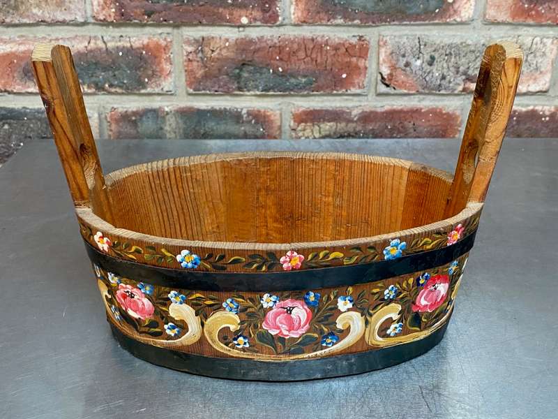 Wooden basket oval ,bucket, handmade with handpainting, vintage , from Germany, from the 60s/70s