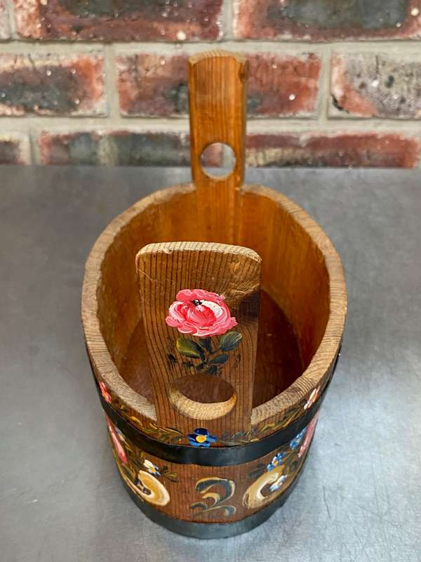 Wooden basket oval ,bucket, handmade with handpainting, vintage , from Germany, from the 60s/70s