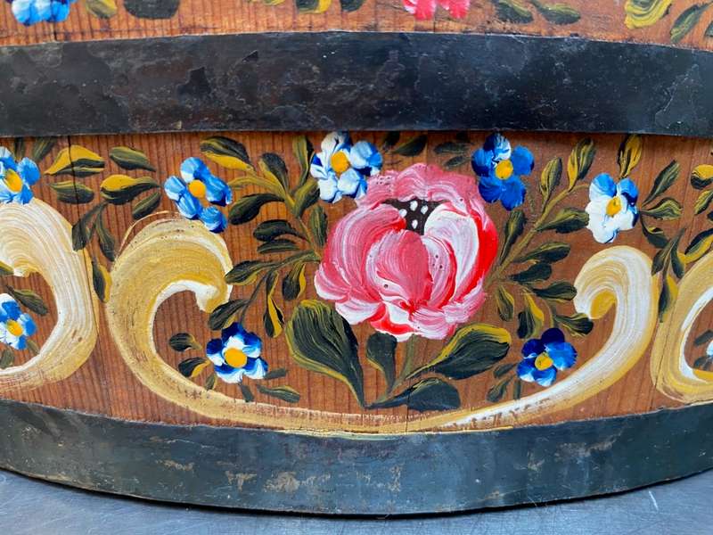 Wooden basket oval ,bucket, handmade with handpainting, vintage , from Germany, from the 60s/70s