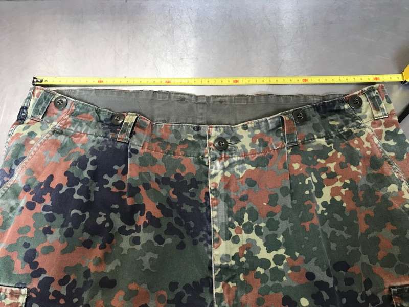 German Military Camo Pants (big)  Waste : approx 52cm