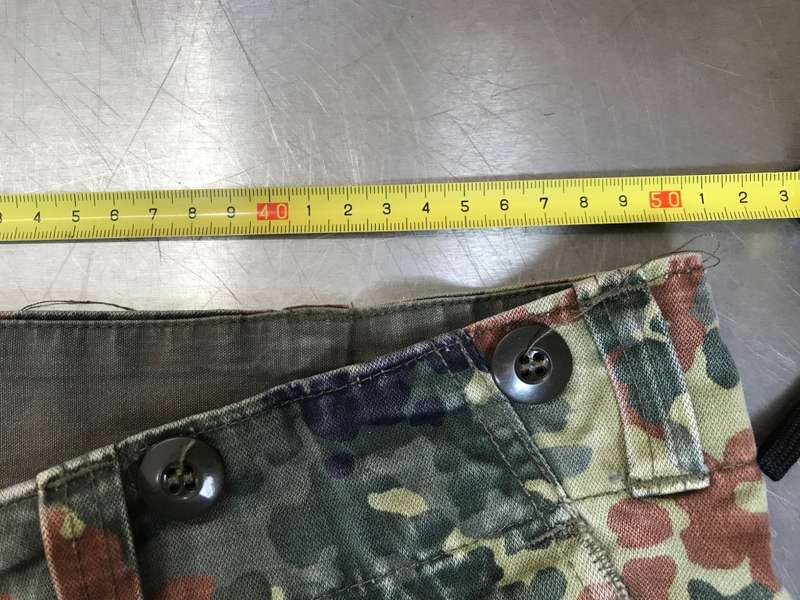 German Military Camo Pants (big)  Waste : approx 52cm