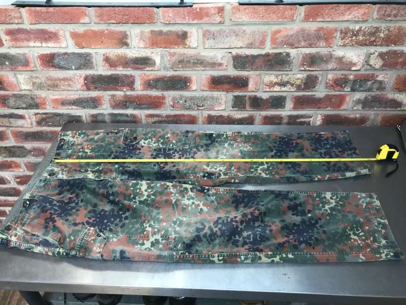 German Military Camo Pants (big)  Waste : approx 52cm