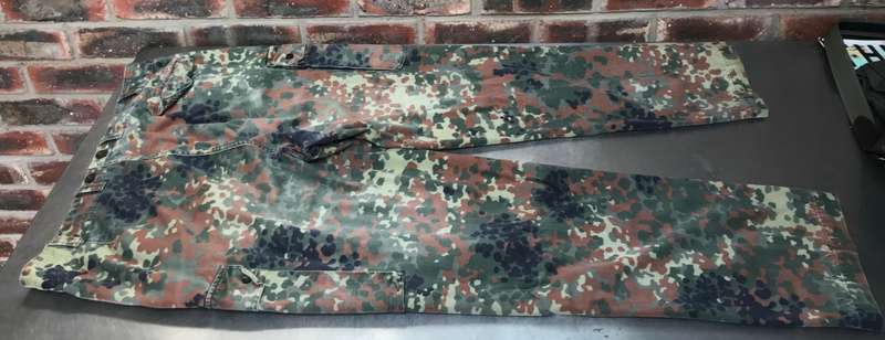 German Military Camo Pants (big)  Waste : approx 52cm
