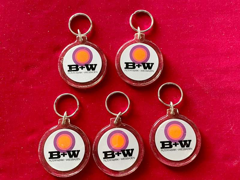B+W Keyring holder Lot ( 5 Keyrings)  , never used, vintage