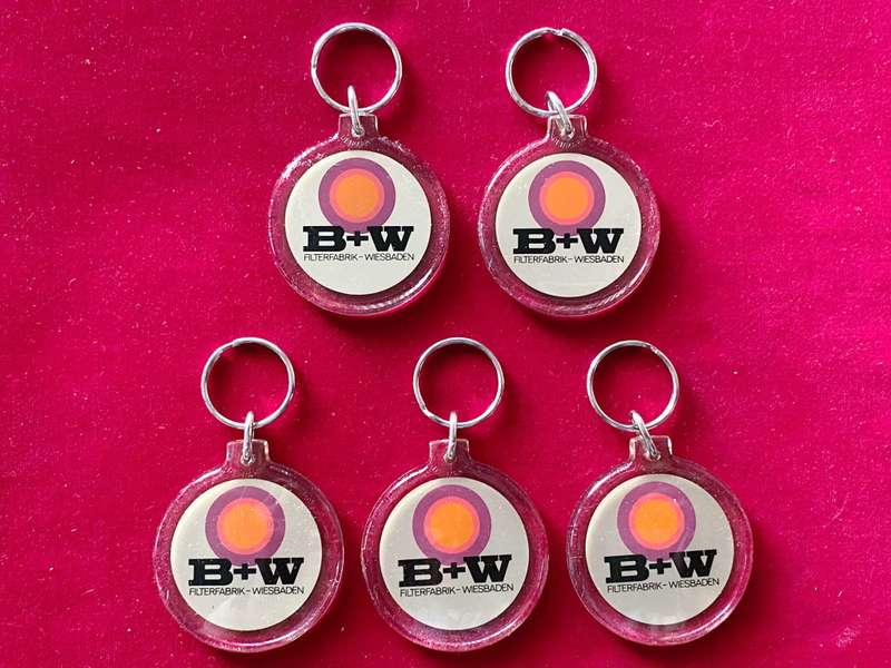 B+W Keyring holder Lot ( 5 Keyrings)  , never used, vintage