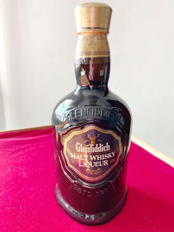 Glenfiddich Whisky Liqueur 750ml, not opened, still sealed, very rare, Vintage, Collectors Item
