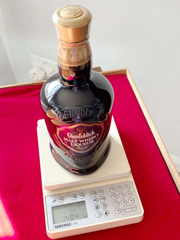 Glenfiddich Whisky Liqueur 750ml, not opened, still sealed, very rare, Vintage, Collectors Item