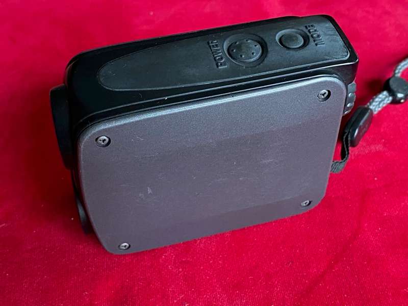 Nikon Laser 400 Rangefinder 8x20 quick and accurate distance measurement up to 400 meters (437