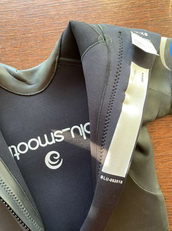 Blu Smooth Open Water Swimming Wetsuit, new, never used, Size XS, 2.5mm