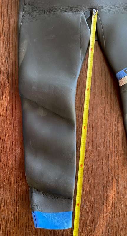 Blu Smooth Open Water Swimming Wetsuit, new, never used, Size XS, 2.5mm