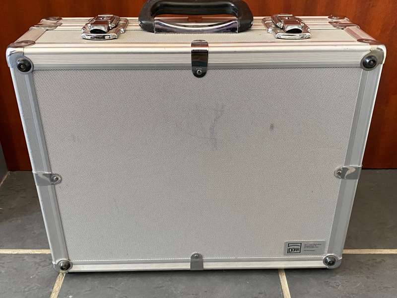 Aluminium Case, 40cmx31cmx14cm, briefcase, for Video or Photo Camera, from Germany, with brand on