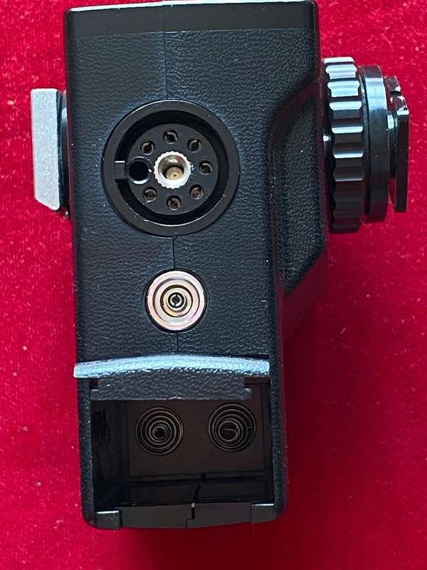 Hensel Flash Pilot Set, secondhand item, gets power, when batteries are in ,but not tested with