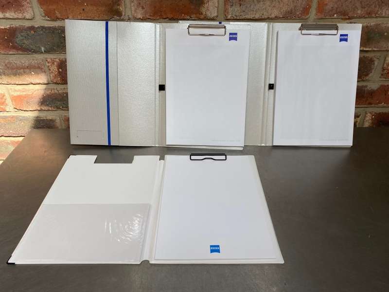 ZEISS LOT: 2 X CARL ZEISS WRITING FOLDER A4 NEW, PLUS 1X ZEISS WRITING FOLDER USED