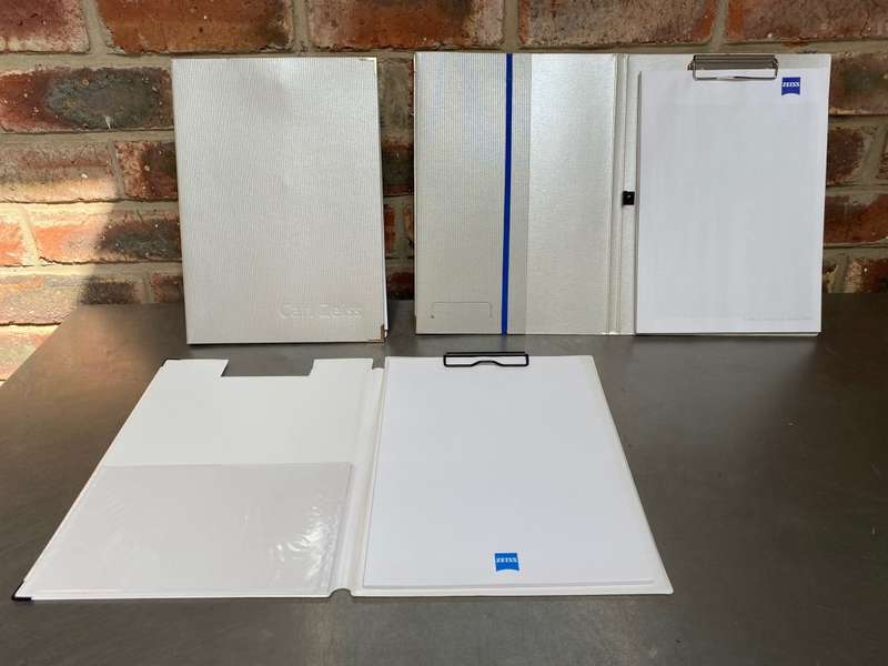 ZEISS LOT: 2 X CARL ZEISS WRITING FOLDER A4 NEW, PLUS 1X ZEISS WRITING FOLDER USED