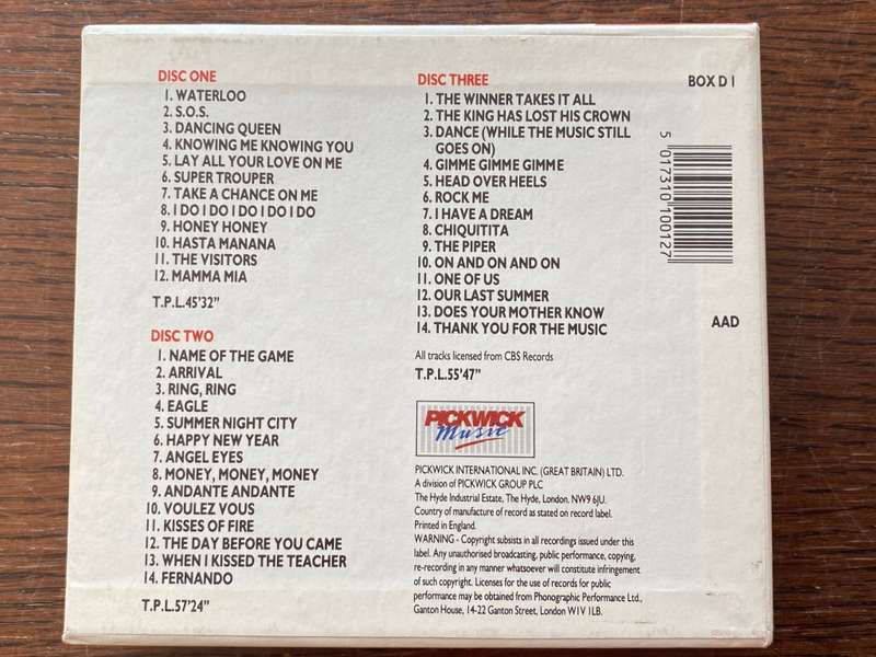 Abba The Hits Box (3 cds) from the 80s in orginal box, vintage, collectors item