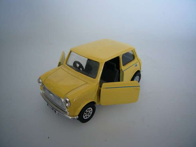MINI 30 CORGI  1989  1/36 MADE IN GT. BRITAIN 20 Years old