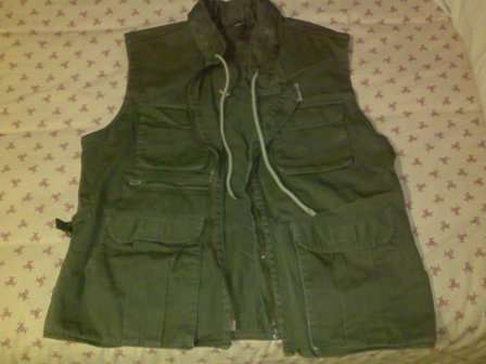 Sleeveless Green Old Khaki Jacket - Size XL