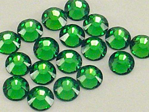 High Quality Geen SS20 Hotfix Rhinestones (1Gross)