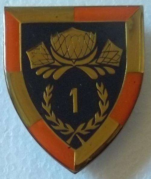 1 SPECIAL SERVICE BATTALION SILVER TYPE 2ND ISSUE METAL SHOULDER FLASH *3PINS*