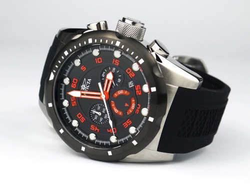 Retail: R7990.00 INVICTA SPEEDWAY CHRONOGRAPH 20305 NEW IN BOX