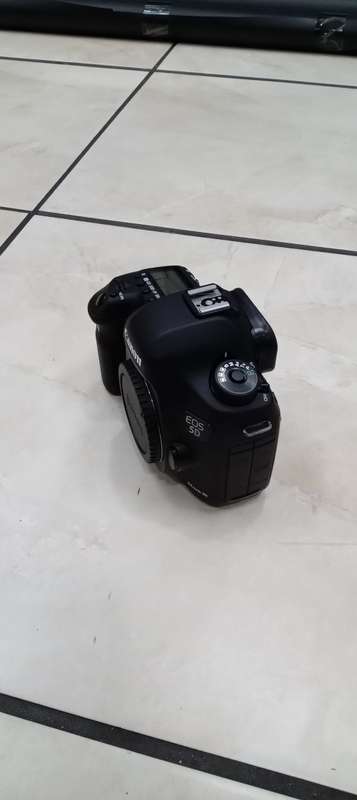 Canon 5D mark III full frame camera (BODY)