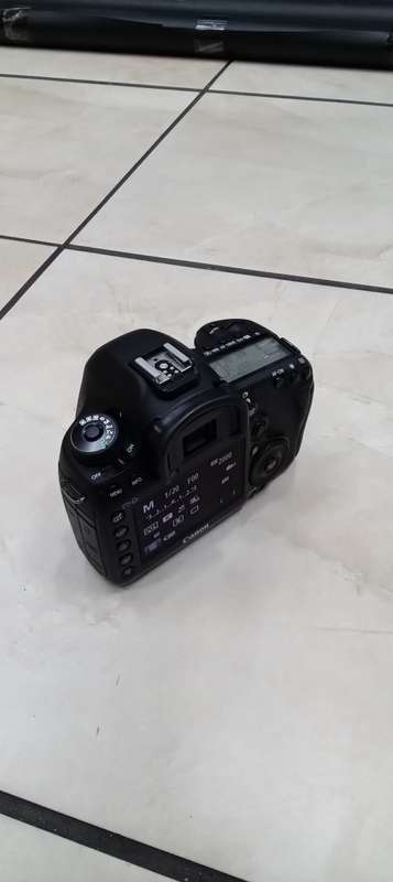 Canon 5D mark III full frame camera (BODY)