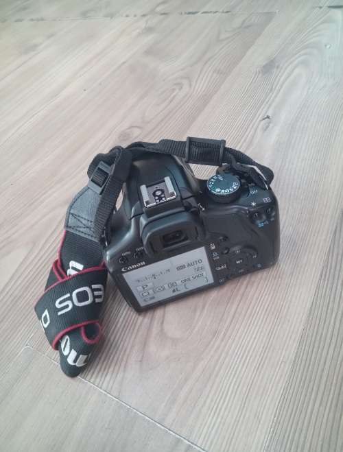 Canon 450d slr camera