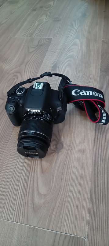 Canon 600D slr camera