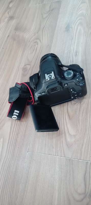 Canon 600D slr camera
