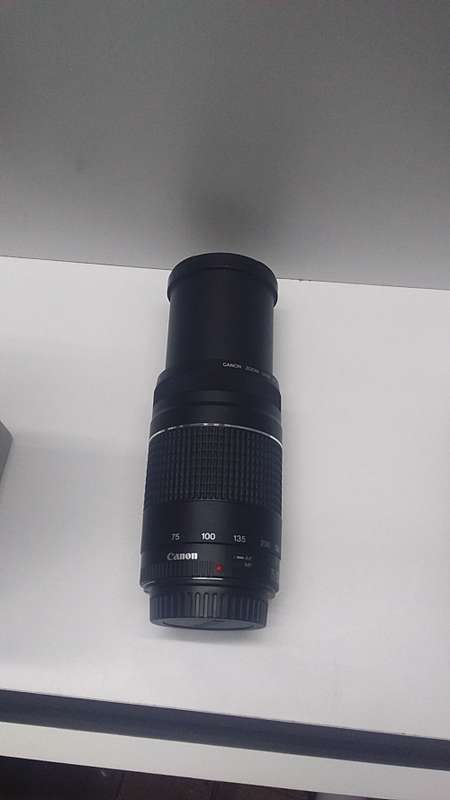 Canon 55-250mm IS Zoom lens
