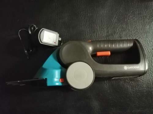 Gardener accu60 edge trimmer.