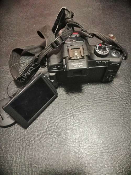 PANASONIC FZ100