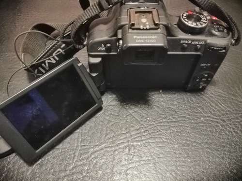 PANASONIC FZ100