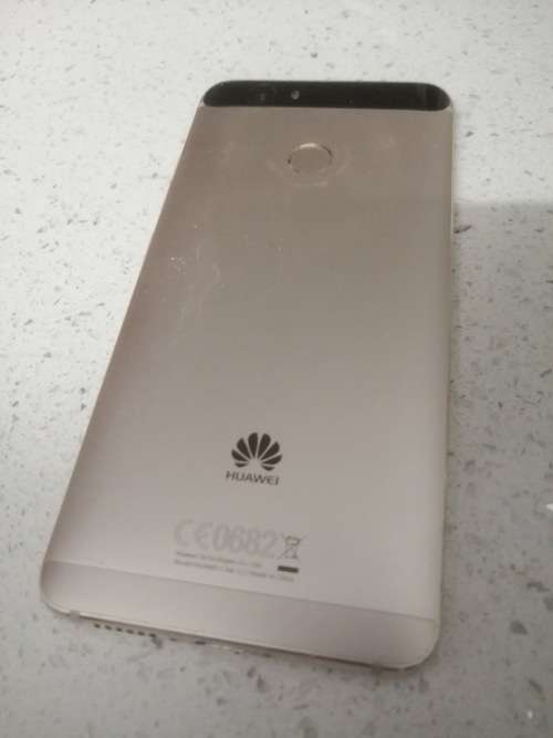 Huawei Nova read description!!!!