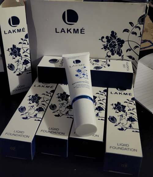Lakme foundation bid per box of 12 pieces......Please read....