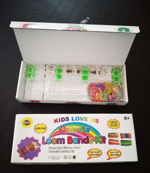 Loom bands bid for a lot of 10 kits