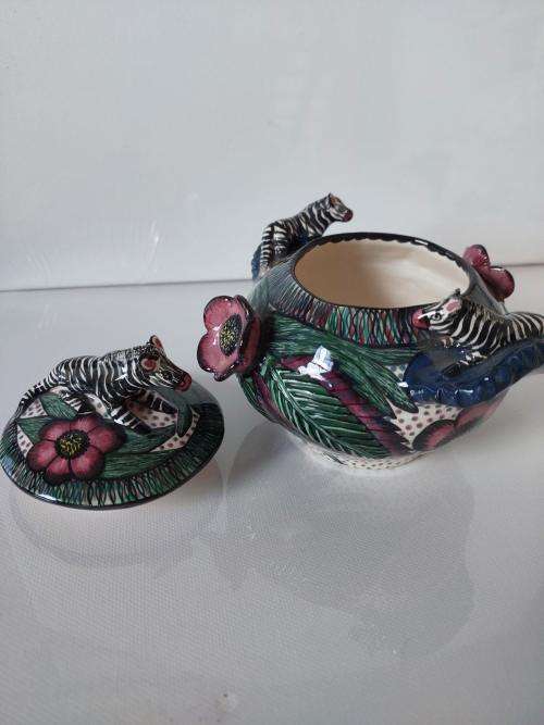 Ardmore Sugar Bowl - Highly Collectable Valued at R9500