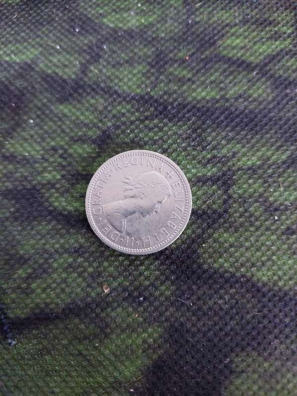 1 x 1948 Regina Elizabeth 2 Shillings